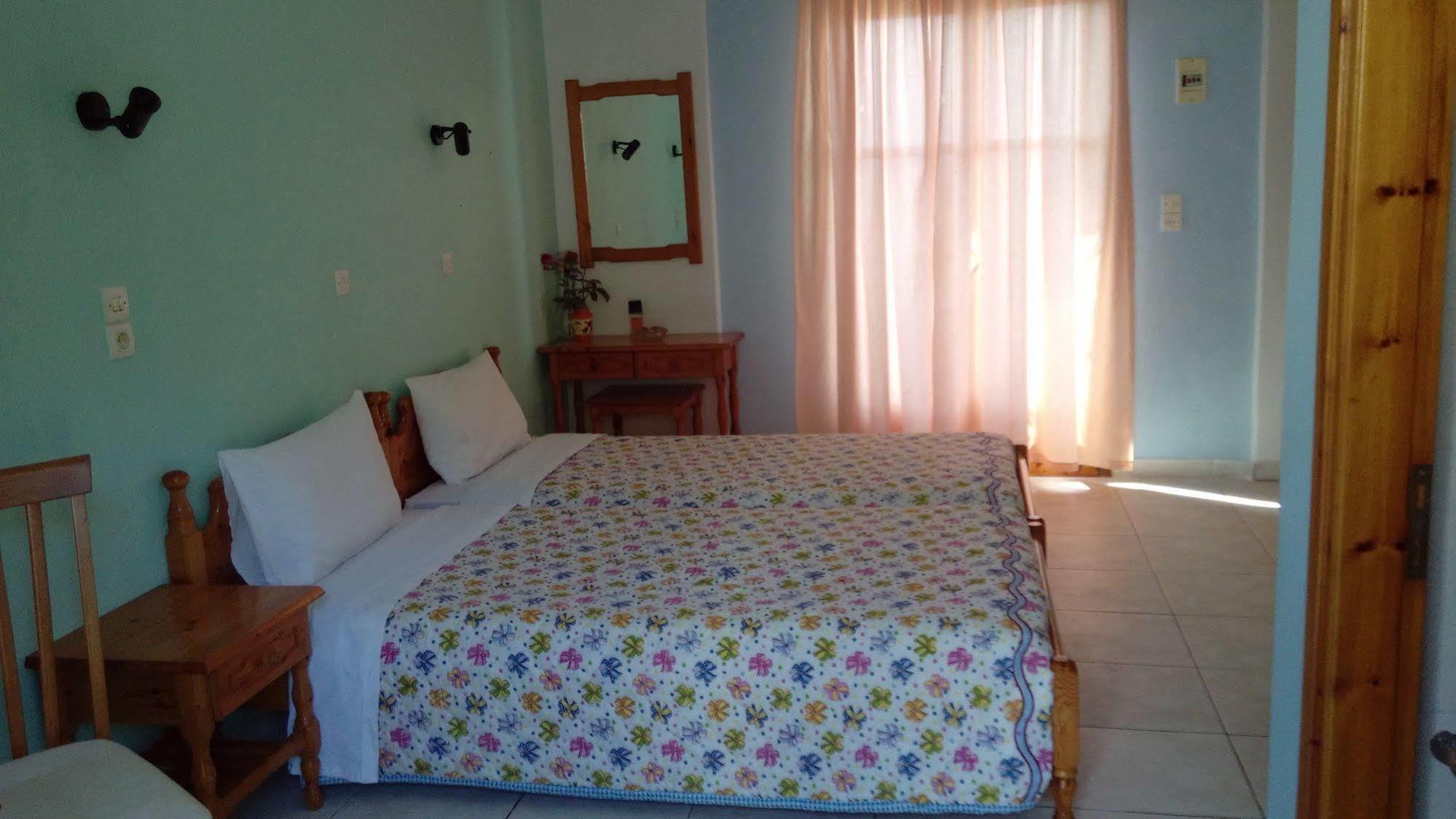 Aparthotel Anessis Cosmos Anaxos Zewnętrze zdjęcie